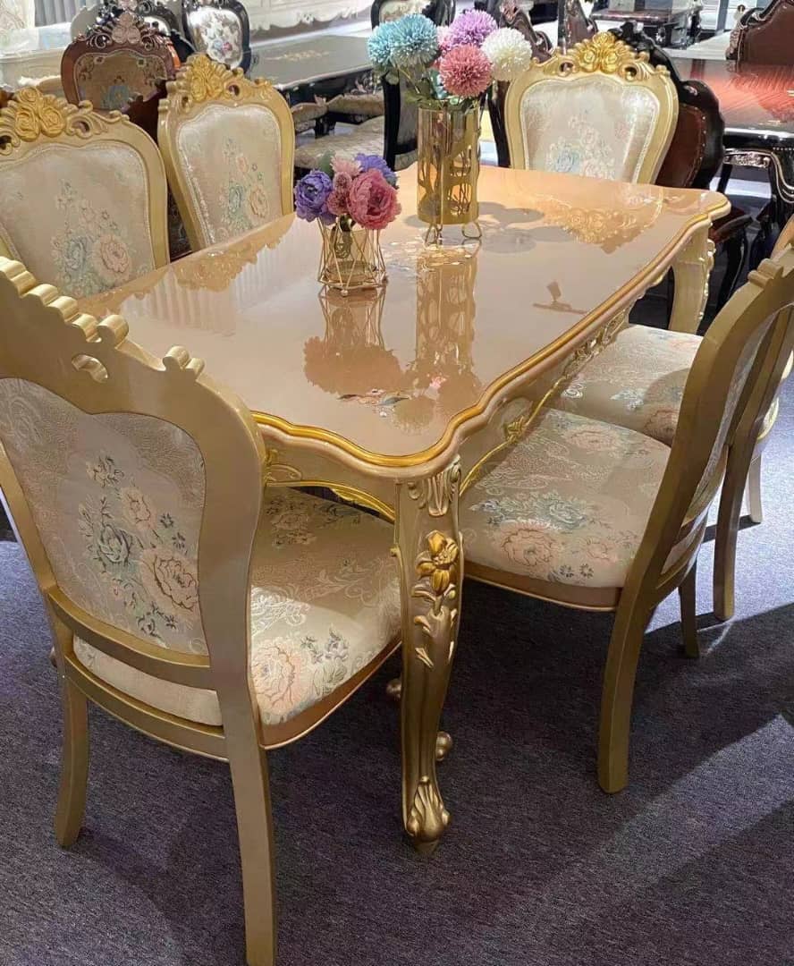 Royal Dining by 6